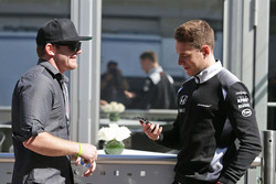 Conor Daly, avec Stoffel Vandoorne, pilote d'essais et de réserve McLaren