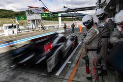 #1 Porsche Team Porsche 919 Hybrid: Timo Bernhard, Mark Webber, Brendon Hartley