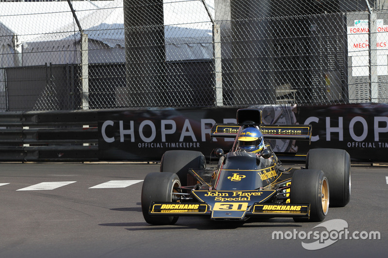 Andrew Beaumont, Lotus 76