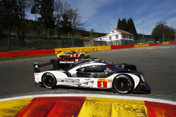 #1 Porsche Team Porsche 919 Hybrid: Timo Bernhard, Mark Webber, Brendon Hartley