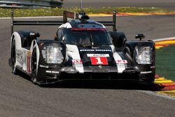 #1 Porsche Team Porsche 919 Hybrid: Timo Bernhard, Mark Webber, Brendon Hartley