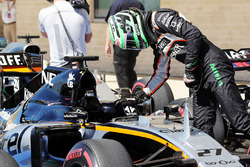 Nico Hulkenberg, Sahara Force India F1 VJM09 in qualifying parc ferme