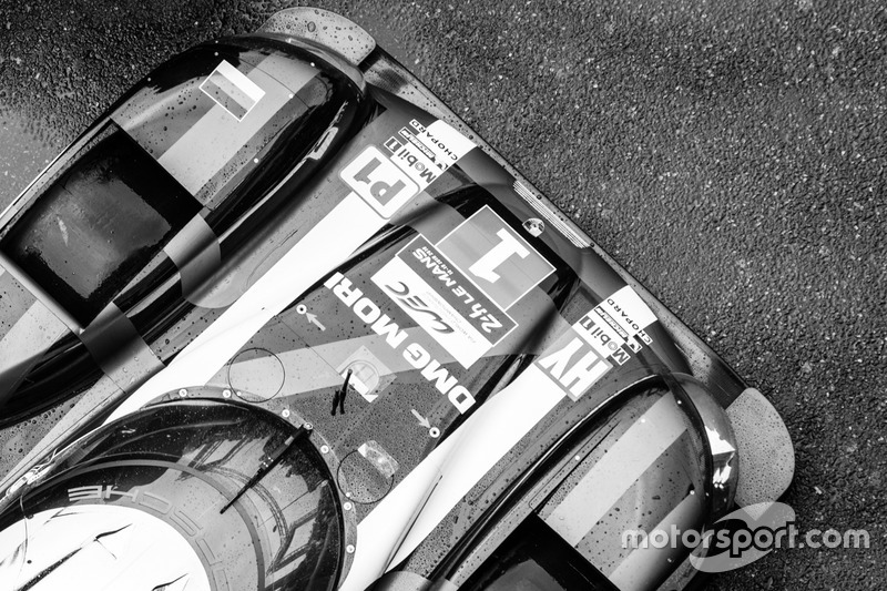 #1 Porsche Team Porsche 919 Hybrid