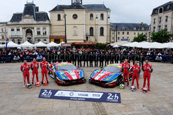Джанмария Бруни и Джеймс Каладо, Алессандро Пьер Гвиди, #51 AF Corse Ferrari 488 GTE и Давиде Ригон,