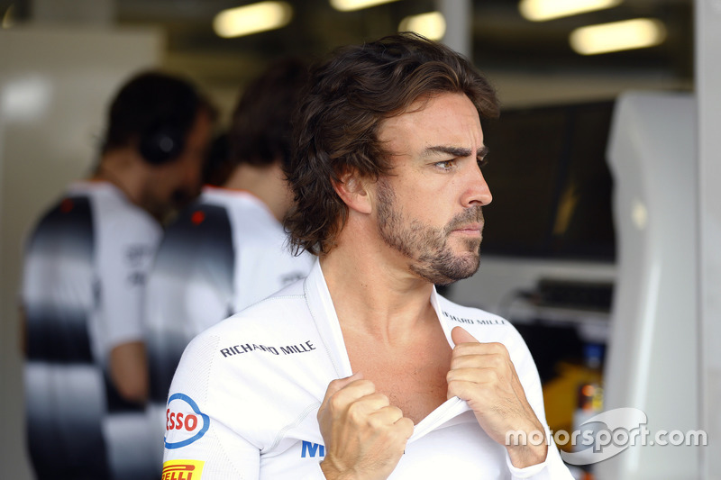 Y la cruz en Azerbaiyán le toca esta vez a Alonso