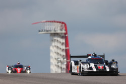 #2 Porsche Team Porsche 919 Hybrid: Romain Dumas, Neel Jani, Marc Lieb