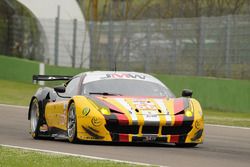 #66 JMW Motorsport Ferrari F458 Italia: Rory Butcher, Robert Smith, Andrea Bertolini