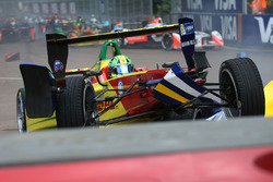 Lucas di Grassi, ABT Schaeffler Audi Sport and Sébastien Buemi, Renault e.Dams crash in the first corner