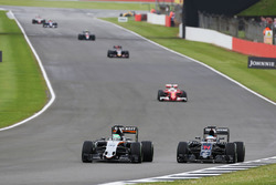 Nico Hulkenberg, Sahara Force India F1 VJM09 and Fernando Alonso McLaren MP4-31