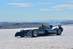 Lucas di Grassi guida sul circolo polare artico