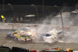 A huge crash involving several cars