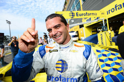 Max Wilson comemora pole em Londrina