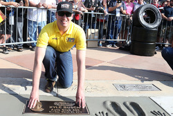 Kyle Busch, Joe Gibbs Racing, Toyota ist aufgenommen auf den Walk of Fame