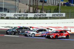 Мато Хомола, B3 Racing Team Hungary, SEAT León TCR; Давит Каджая, Liqui Moly Team Engstler, Volkswag