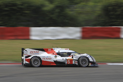 #5 Toyota Racing Toyota TS050 Hybrid: Anthony Davidson, Sébastien Buemi, Kazuki Nakajima