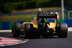 Esteban Ocon, pilote d'essais Renault Sport F1 Team R.S.16