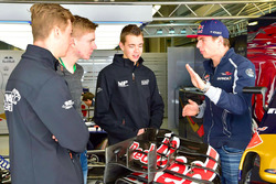 Talenten Richard Verschoor, Danny Kroes en Jarno Opmeer bezoeken Max Verstappen, Scuderia Toro Rosso