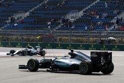 Lewis Hamilton, Mercedes AMG F1 Team W07 na spin