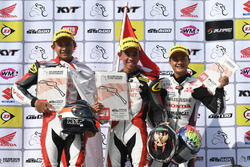 Podiun winner: Gerry Laurens, second place Dimas Ekky Pratama and third place Zaqhwan Zaidi