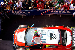 Le vainqueur José María López, Citroën World Touring Car Team, Citroën C-Elysée WTCC