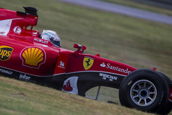 Sebastian Vettel, Ferrari 2017 Pirelli'leri test ediyor