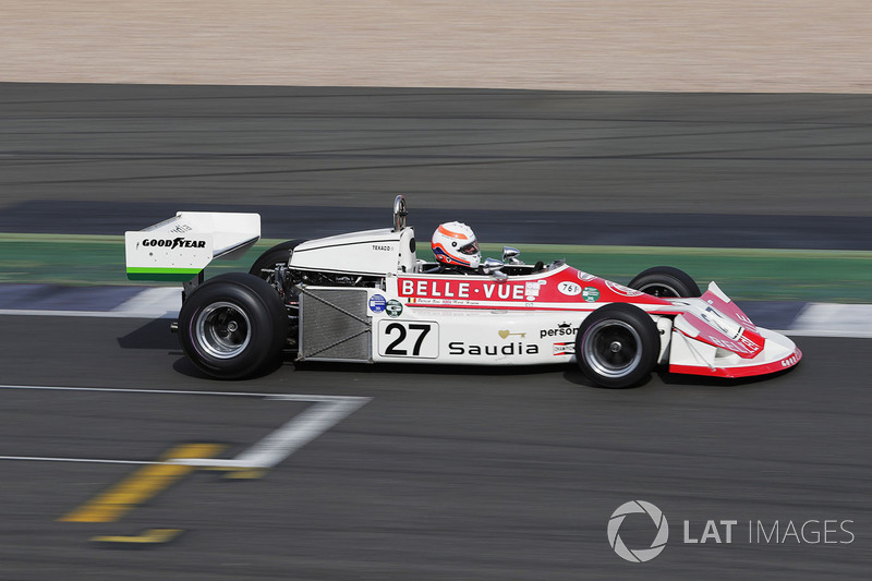 El Patrick Neve March 761 en demostración pory Martin Brundle