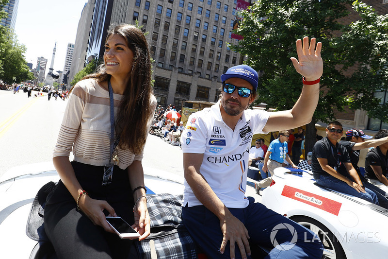 Fernando Alonso, Andretti Autosport Honda with girlfriend Linda Morselli