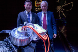 Chongjie Xin and Dario Calzavara
