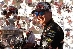 2017 champion Josef Newgarden, Team Penske Chevrolet celebrates