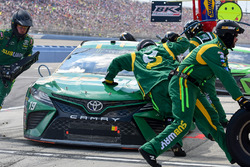 Daniel Suárez, Joe Gibbs Racing Toyota pit stop