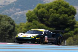 #55 Spirit of Race, Ferrari F488 GTE: Duncan Cameron, Matt Griffin, Aaron Scott