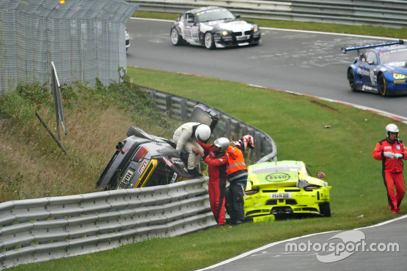 Ongeval Kevin Estre, Matteo Cairoli, Manthey Racing, Porsche 911 GT3-R, Reiner Thomas, Manfred Schmitz, BMW 318is