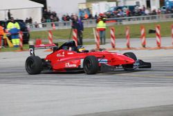 Henri Schmidt, Formula Renault Epsilon Caparo, Ecurie des Ordons, 1. Rennlauf