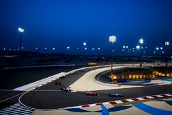 Valtteri Bottas, Mercedes F1 W08; Sebastian Vettel, Ferrari SF70H; Lewis Hamilton, Mercedes AMG F1 W