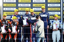 Podium: race winners William Owen, Hugo de Sadeleer, Filipe Albuquerque, United Autosports