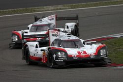 #2 Porsche Team Porsche 919 Hybrid: Timo Bernhard, Earl Bamber, Brendon Hartley