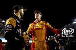 James Hinchcliffe, Schmidt Peterson Motorsports Honda in gesprek met Ryan Hunter-Reay, Andretti Auto