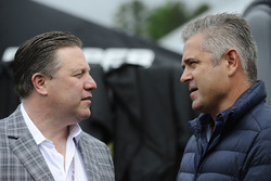 Zak Brown, McLaren CEO, Gil de Ferran