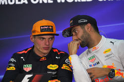 Max Verstappen, Red Bull Racing e Daniel Ricciardo, Red Bull Racing nella conferenza stampa