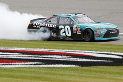 Race winner Denny Hamlin, Joe Gibbs Racing Toyota