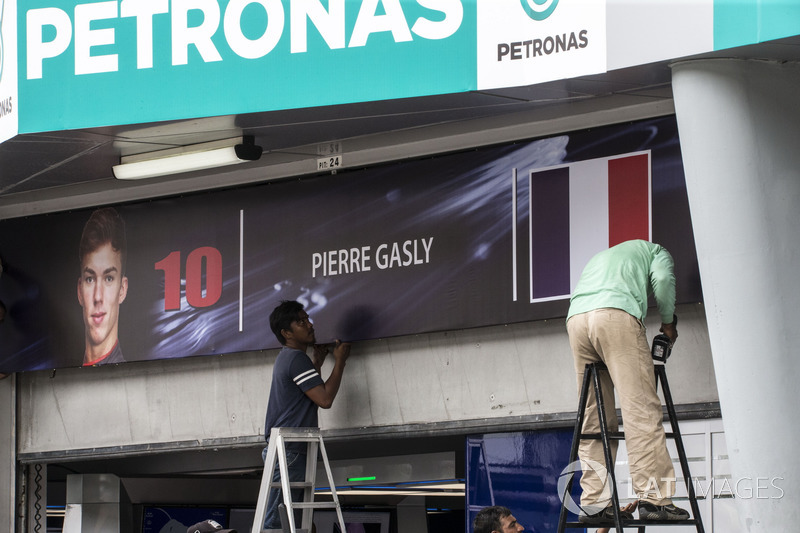 The garage sign of Pierre Gasly, Scuderia Toro Rosso is erected