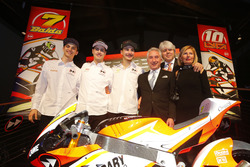 Giovanni Cuzari with Luca Marini, Lorenzo Baldassarri, Forward Racing