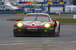 #912 Porsche Team North America Porsche 911 RSR: Kevin Estre, Laurens Vanthoor, Richard Lietz
