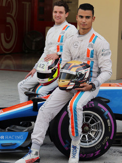 Pascal Wehrlein, Manor Racing and Jordan King, Manor Racing Development Driver at a team photograph