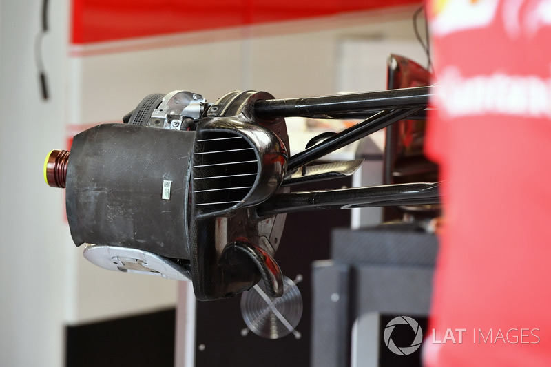 Ferrari SF70H front wheel hub detail