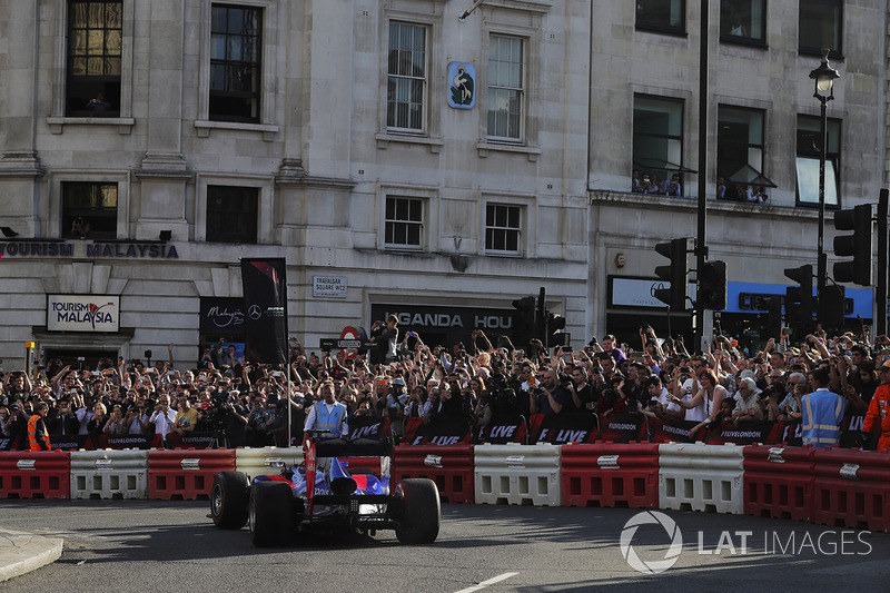 Carlos Sainz Jr., Scuderia Toro Rosso