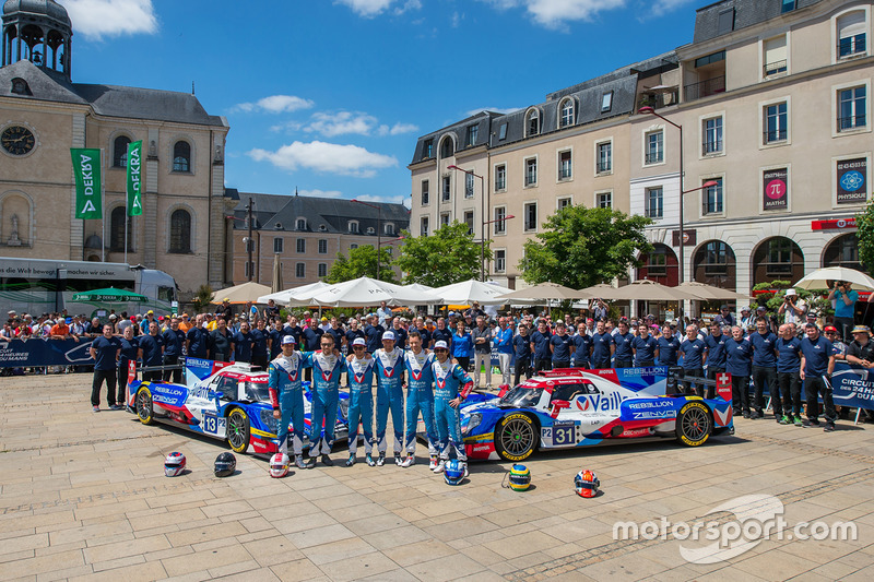 #13 Vaillante Rebellion Racing Oreca 07 Gibson: Mathias Beche, David Heinemeier Hansson, Nelson Piquet Jr., #31 Vaillante Rebellion Racing Oreca 07 Gibson: Julien Canal, Bruno Senna, Nicolas Prost