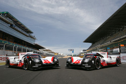 #1 Porsche Team Porsche 919 Hybrid: Neel Jani, Andre Lotterer, Nick Tandy, #2 Porsche Team Porsche 9