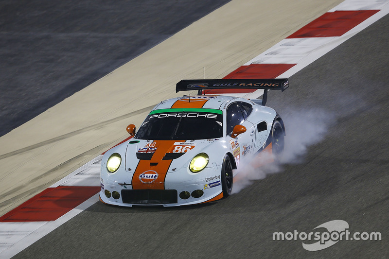 #86 Gulf Racing, Porsche 911 RSR: Michael Wainwright, Adam Carroll, Ben Barker