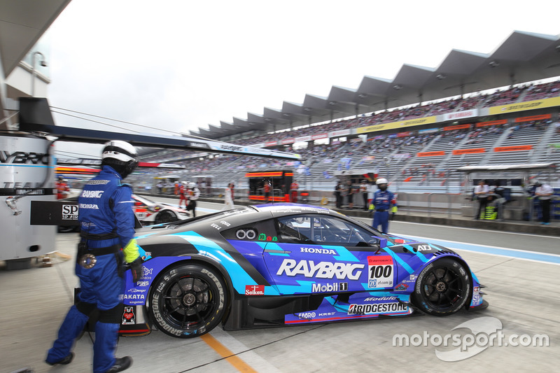 #100 RAYBRIG NSX-GT（山本尚貴／伊沢拓也）